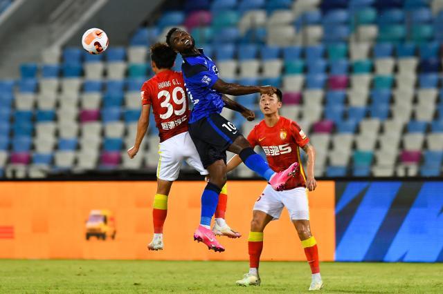 咪咕体育直播-【中超】张修维首秀杨一鸣破门 沧州2比0广州队