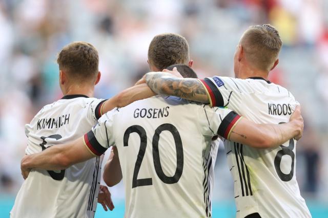 NBA直播-从被C罗无视到让他难堪 德国有个“伟大的左后卫”